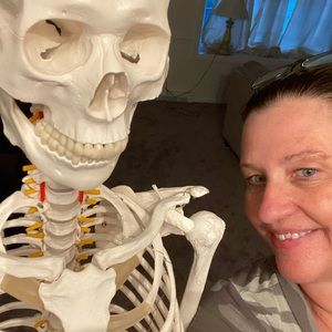 Meet your Posher, Sharon